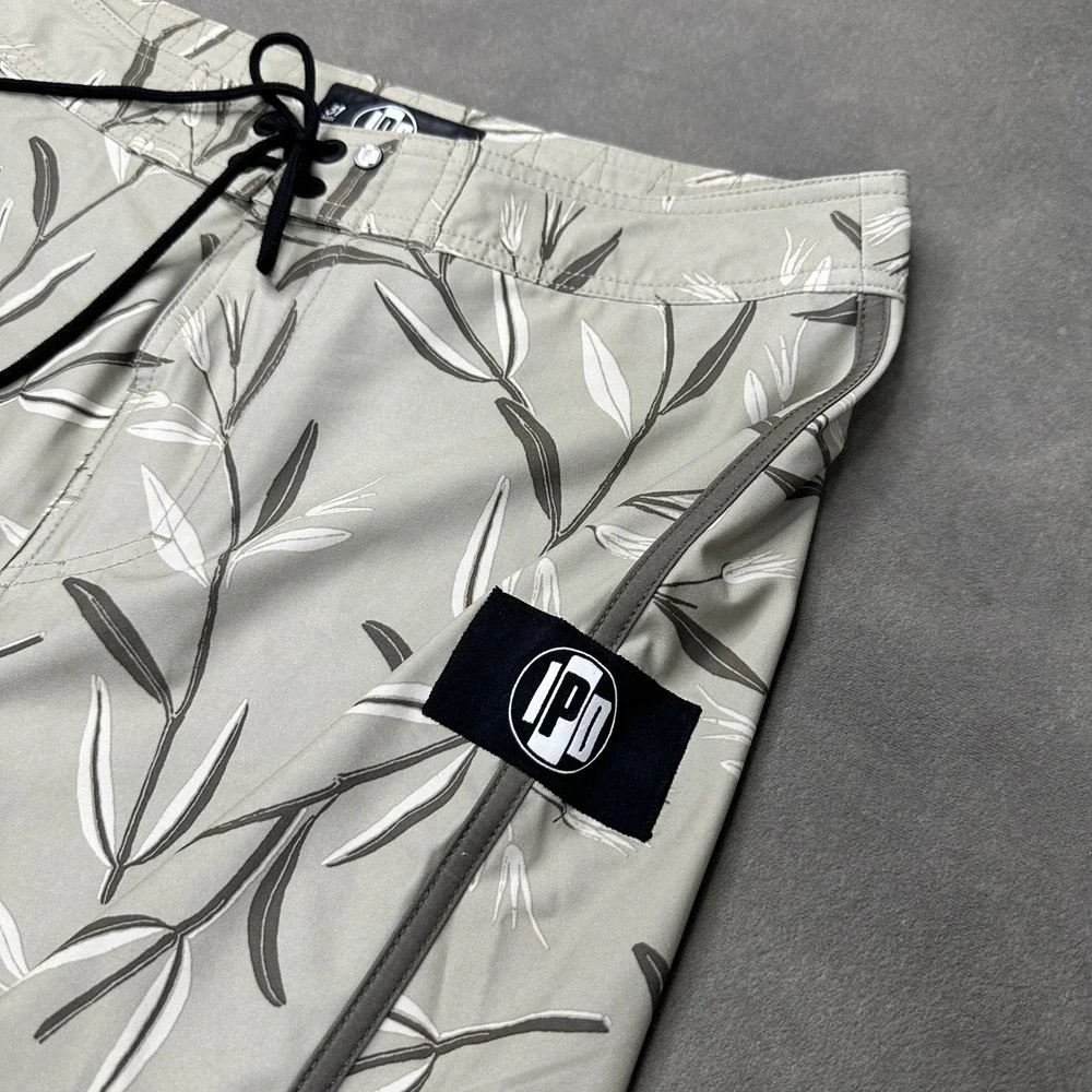 IPD Board Shorts Men 31 Sage Green Botanical Leaf Print B100 Fit Excellent